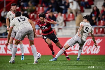 El VAR anuló por milímetros el gol de Ilyas Chaira.