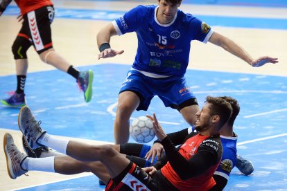 Imagen del partido entre el UBU San Pablo Burgos y el Oviedo.