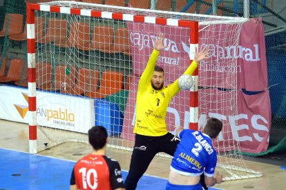 Imagen del partido entre el UBU San Pablo Burgos y el Oviedo.