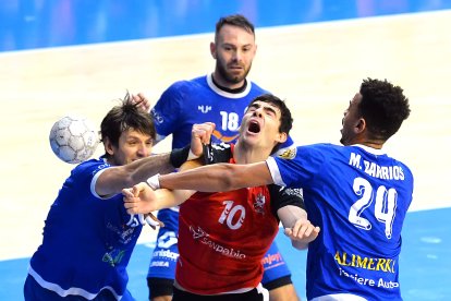Imagen del partido entre el UBU San Pablo Burgos y el Oviedo.