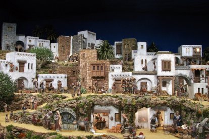 Escenas del Belén que se puede ver en la localidad burgalesa de Renuncio hasta el 6 de enero.