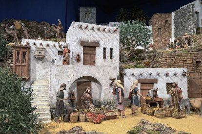 Escenas del Belén que se puede ver en la localidad burgalesa de Renuncio hasta el 6 de enero.