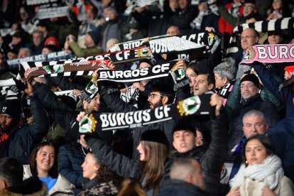 Imagen del partido entre el Burgos CF y el Valladolid.