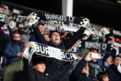 Imagen del partido entre el Burgos CF y el Valladolid.