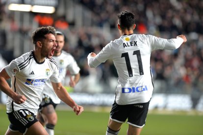 Imagen del partido entre el Burgos CF y el Valladolid.