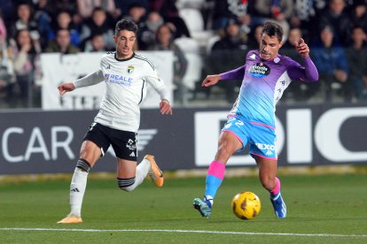 Imagen del partido entre el Burgos CF y el Valladolid.