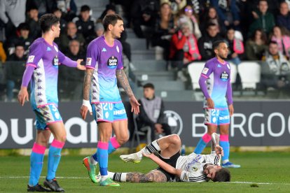 Imagen del partido entre el Burgos CF y el Valladolid.