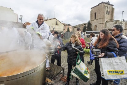 Gamonal celebra la Fiesta de los Titos 2024.