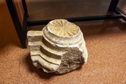 Una de las claves de bóveda robadas en Burgos y recuperadas por la Guardia Civil en Soria.