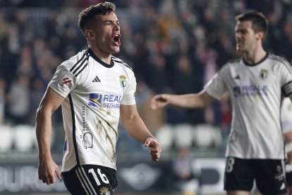 Imagen del partido entre el Burgos CF y el Albacete.