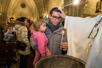 Misa de la Luz en la iglesia Real y Antigua de Gamonal.