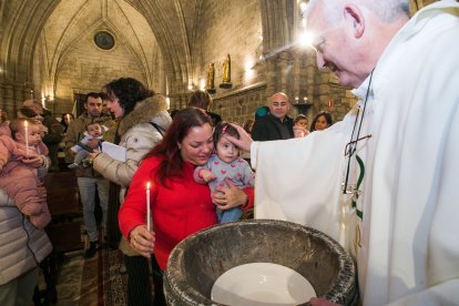 Misa de la Luz en la iglesia Real y Antigua de Gamonal.