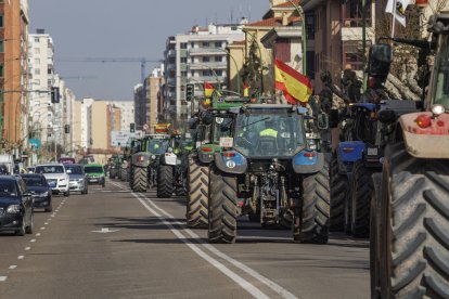 Tractorada multitudinaria en Burgos.