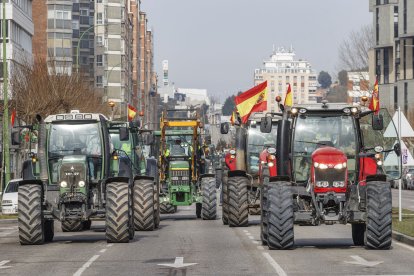 Tractorada multitudinaria en Burgos.