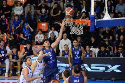 Imagen del partido entre el Tizona y el Guuk Gipuzkoa.