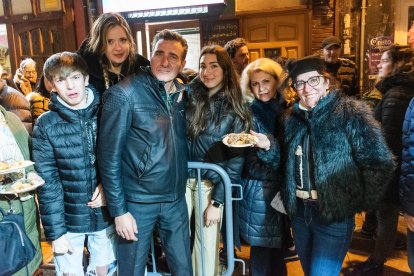 Instante del entierro de la Sardina del Carnaval de Burgos 2024.