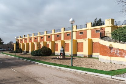 Exterior de los depósitos de agua del Cerro de San Miguel, en las proximidades del Castillo de Burgos.