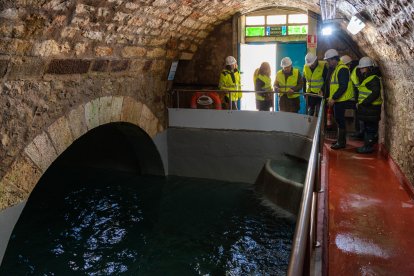 Otro de los antiguos depósitos del cerro de San Miguel, en este caso lleno de agua potable, lista para llegar a los hogares de los burgaleses.