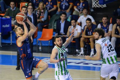 Imagen del partido entre el Tizona y el Betis.