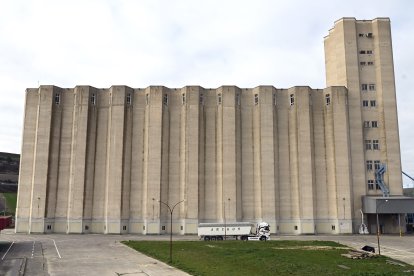 Silo de Octavio Palomo situado en el pueblo burgalés de Pancorbo