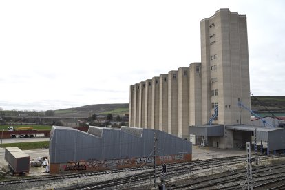 Silo de Octavio Palomo situado en el pueblo burgalés de Pancorbo
