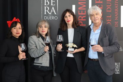 De izq. a dcha.: Brenda Navarro, Mariana Enriquez, Magalí Etchebarne y Carlos Castán.