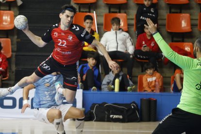 Imagen del partido entre el UBU San Pablo Burgos y el Ibiza.
