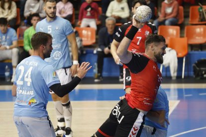 Imagen del partido entre el UBU San Pablo Burgos y el Ibiza.