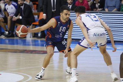 Imagen del partido entre el Tizona y Alicante.