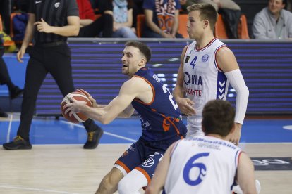 Imagen del partido entre el Tizona y Alicante.