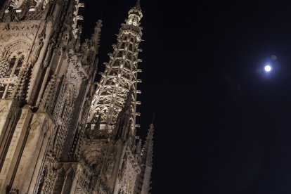 Imagen de la iluminación de la Catedral.