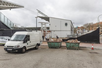 El muro se desplomó en el Fondo Norte, detrás del antiguo marcador.