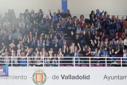 La afición burgalesa estuvo presente en el polideportivo Pisuerga.