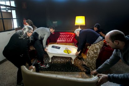 Todos echan una mano con un objetivo común.