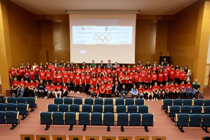 Imagen de todos los participantes.