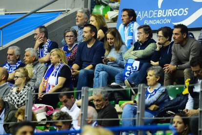 Imagen de aficionados durante el partido del San Pablo Burgos.