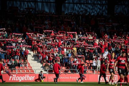 Imagen del partido entre el CD Mirandés y el Burgos CF.