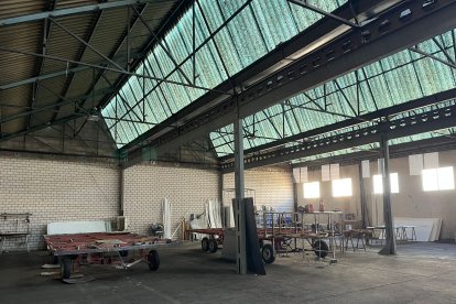 Imagen de la nave donde se elaboran las carrozas.