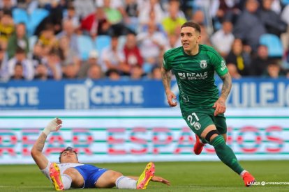 Imagen del partido entre el Real Zaragoza y el Burgos CF.