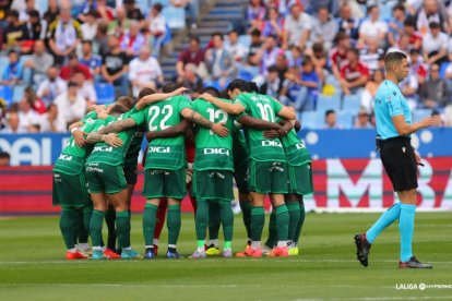 Imagen del partido entre el Real Zaragoza y el Burgos CF.