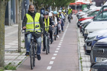 Un momento del itinerario urbano realizado este jueves por los escolares del Colegio Venerables, de Burgos.