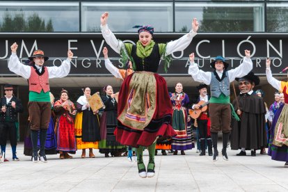 Homenaje al folclore burgalés