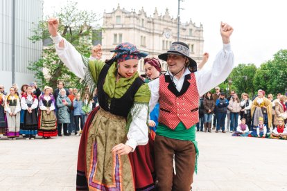 Homenaje al folclore burgalés