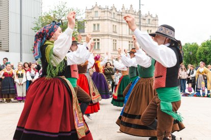 Homenaje al folclore burgalés