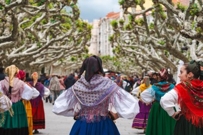 Homenaje al folclore burgalés