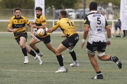 Imagen del partido entre el Recoletas Burgos Caja Rural y El Salvador.