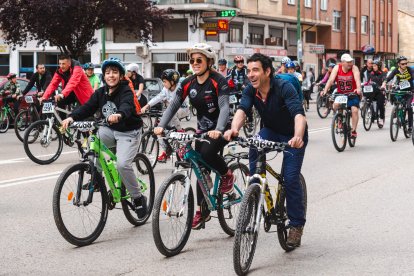 Solidarios, sanos y en forma.