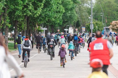 Solidarios, sanos y en forma.