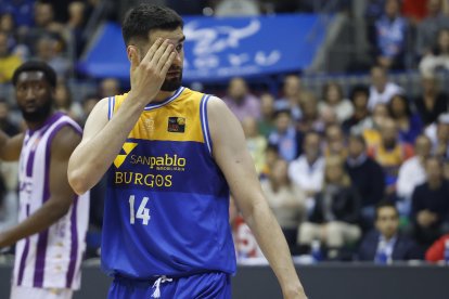 Imagen del partido entre el San Pablo Burgos y el UEMC Valladolid.