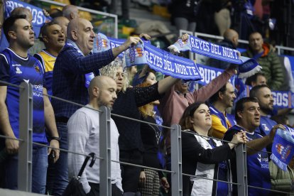 Imagen del partido entre el San Pablo Burgos y el UEMC Valladolid.